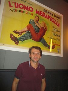 Wonder man ‪Serge Bozon‬ in front of Italian poster of Wonder Man, starring Danny Kaye, Virginia Mayo and Vera Ellen